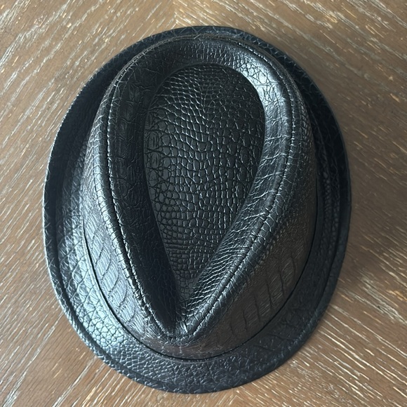 Bundle of 2 Faux Leather Crocodile Jazz Look Men’s Fedora Hats - Picture 8 of 13